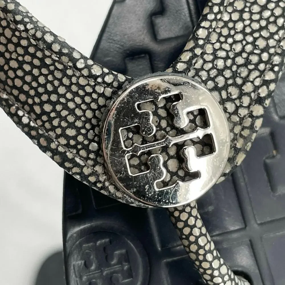 Tory Burch Thora Stingray Black Leather Thong Sandals Smoke Silver Foil Size 10